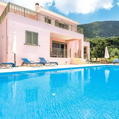 Villa Sleeps 6 With Pool Air Con And Wifi Mikros Gialos